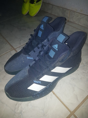 adidas tamanho 46