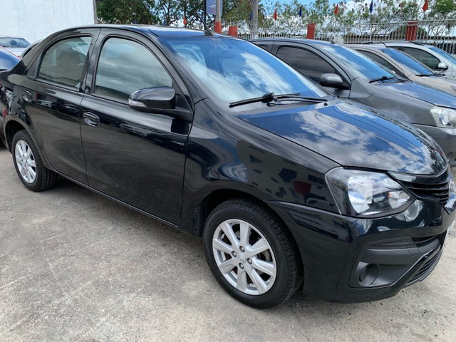 TOYOTA ETIOS X PLUS SEDAN 1.5 AUTOMÁTICO IMPECÁVEL !!!