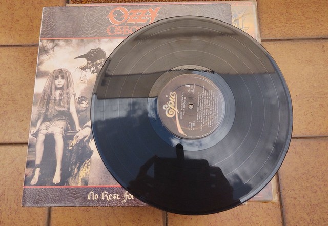 Lp do Ozzy Osbourne - No Rest For The Wicked  - Foto 2