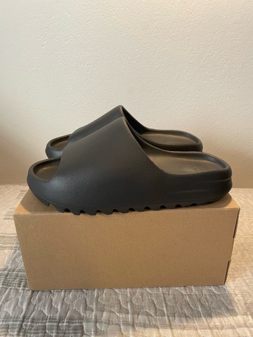 yeezy slides olx