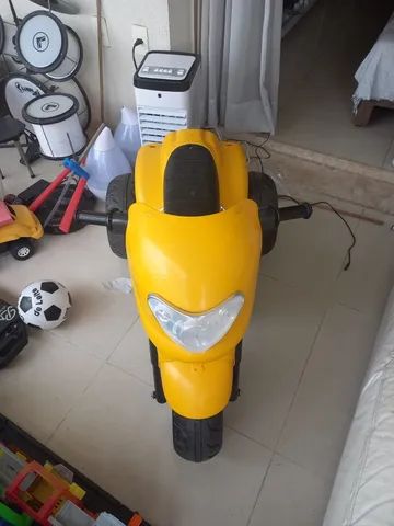 Moto Elétrica Infantil Sprint Turbo Amarelo 12V Biemme - Maçã