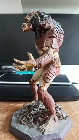 Estátua Predador Clássico 30cm - Escala 1:6 - Foto 5