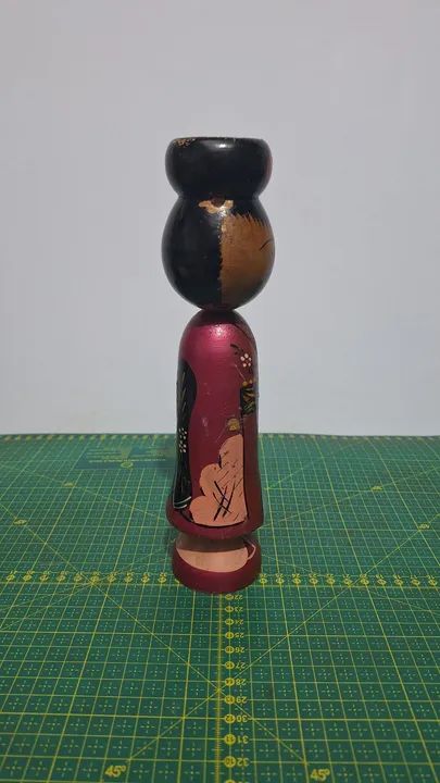 Gueixa de madeira pintada à mão - Foto 6