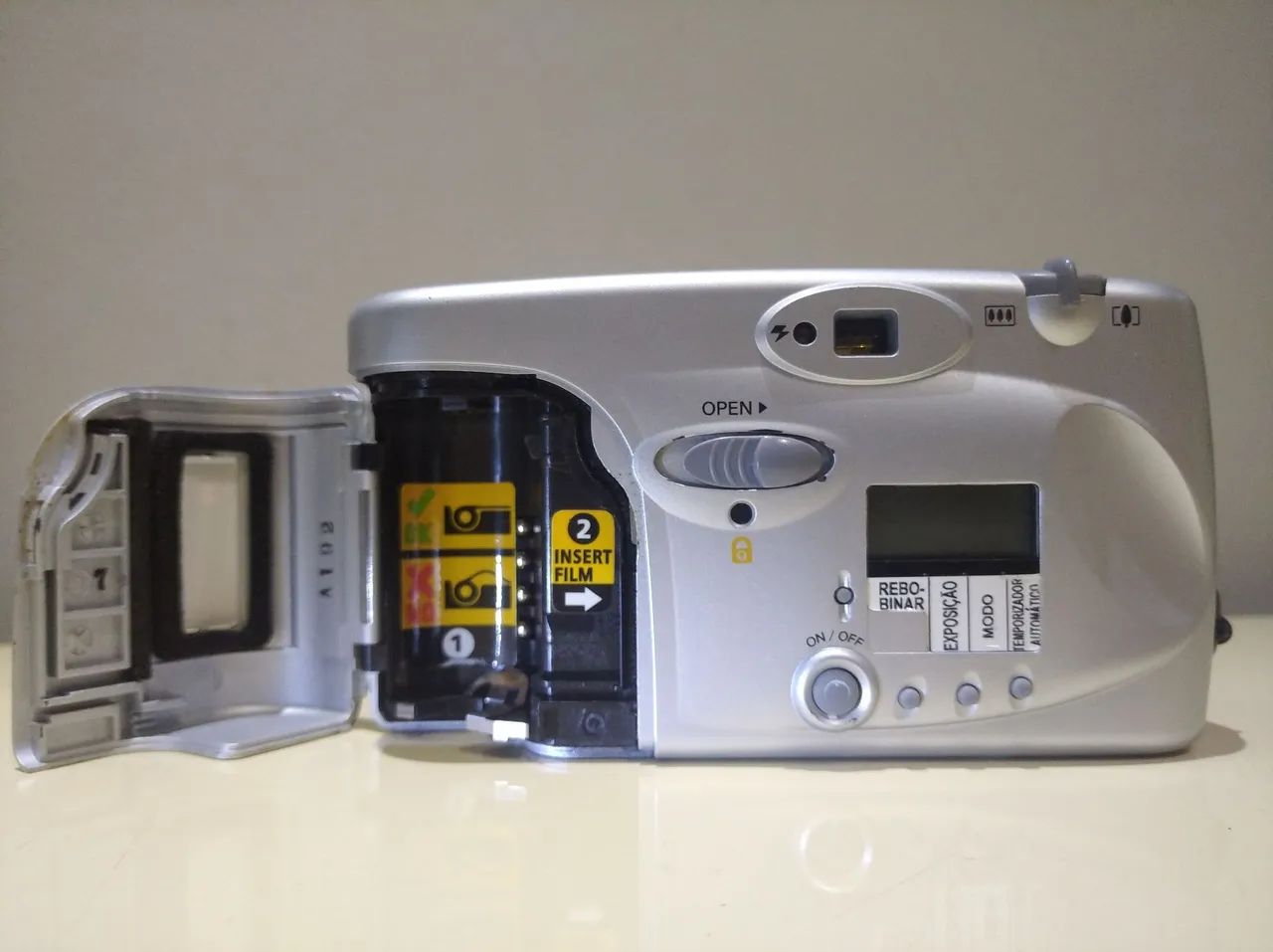 Câmera Kodak EasyLoad 35 antiga  - Foto 5