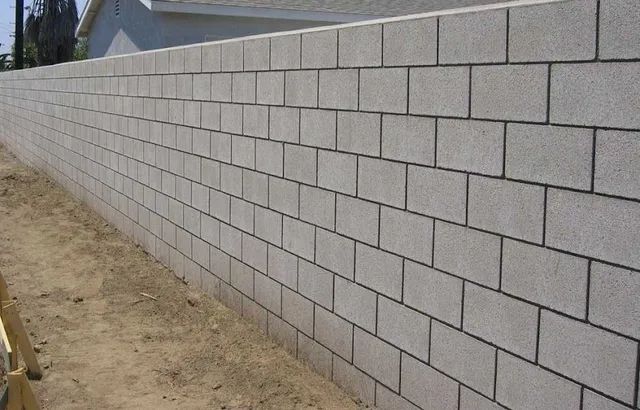 Muro bloco à vista obra completa fechamento de lotes 