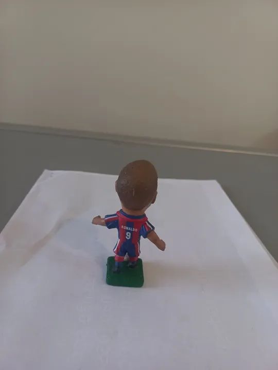 Miniatura Ronaldinho 8,5 cm. - Foto 2