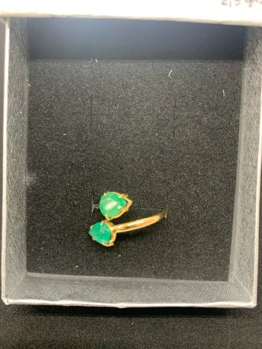 Anel em ouro com esmeralda  - Foto 2