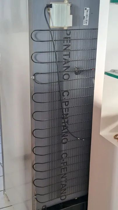 Geladeira Inox Eletrolux 382l - NÃO GELA - Foto 6