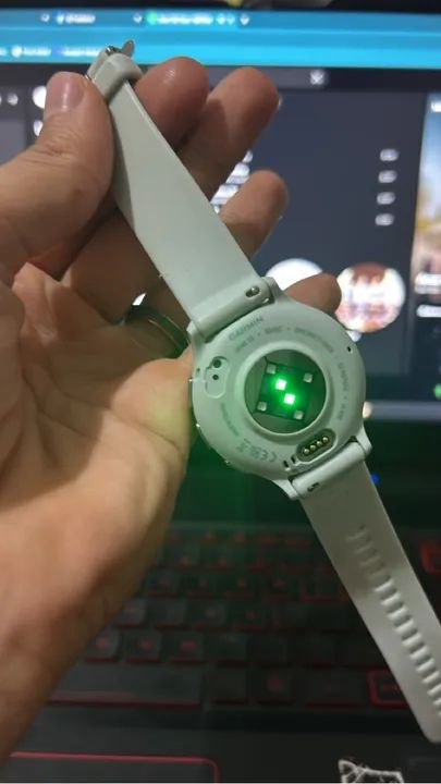 Garmin Venu 3S - Smartwatch  - Foto 2