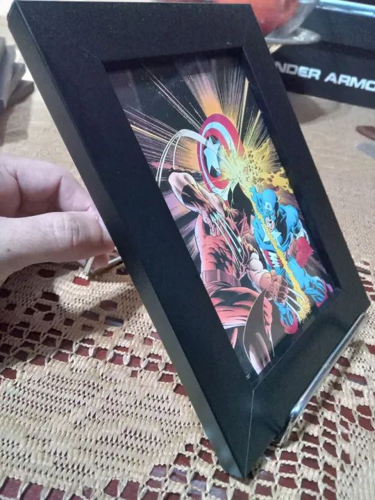 Quadro temático com vidro e moldura em mdf Wolverine vs Capitão América  - Foto 3