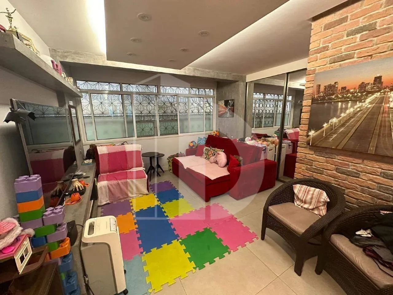 Apartamento a venda na Rua Doutor Neves da Rocha