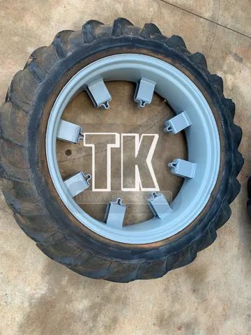 cod.990 - Par de pneus finos 12.4-38 Goodyear - TK Tratores Nova Andradina - MS  - Foto 5