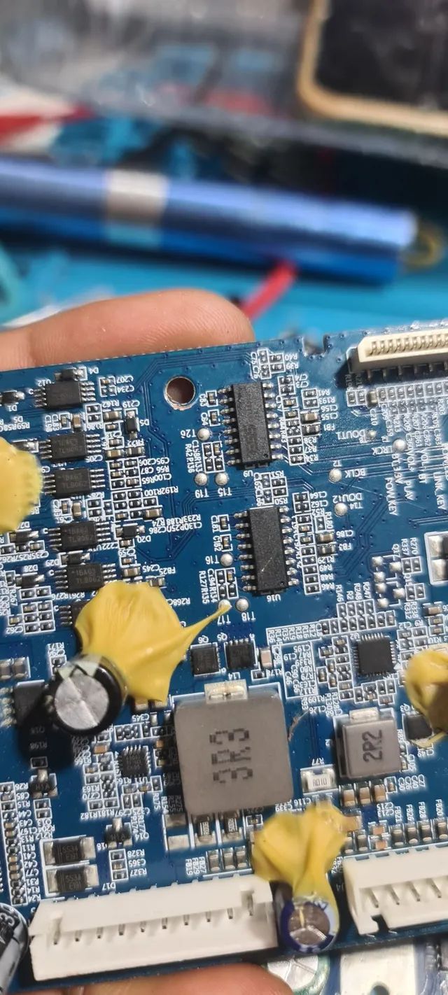 MANUTENÇÃO, PEÇAS  E VENDA DE COMPONENTES JBL. Falar no *48