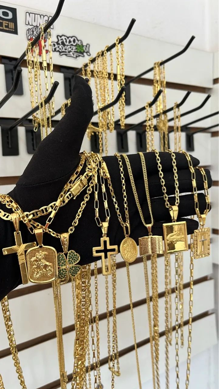 Correntes e pingentes banhados a ouro 18k - Diversos modelos