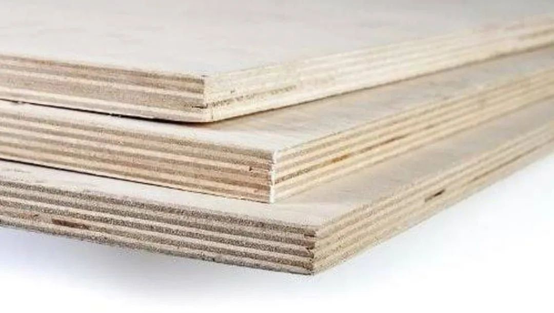 Compensado para construção tamanho 244x122 