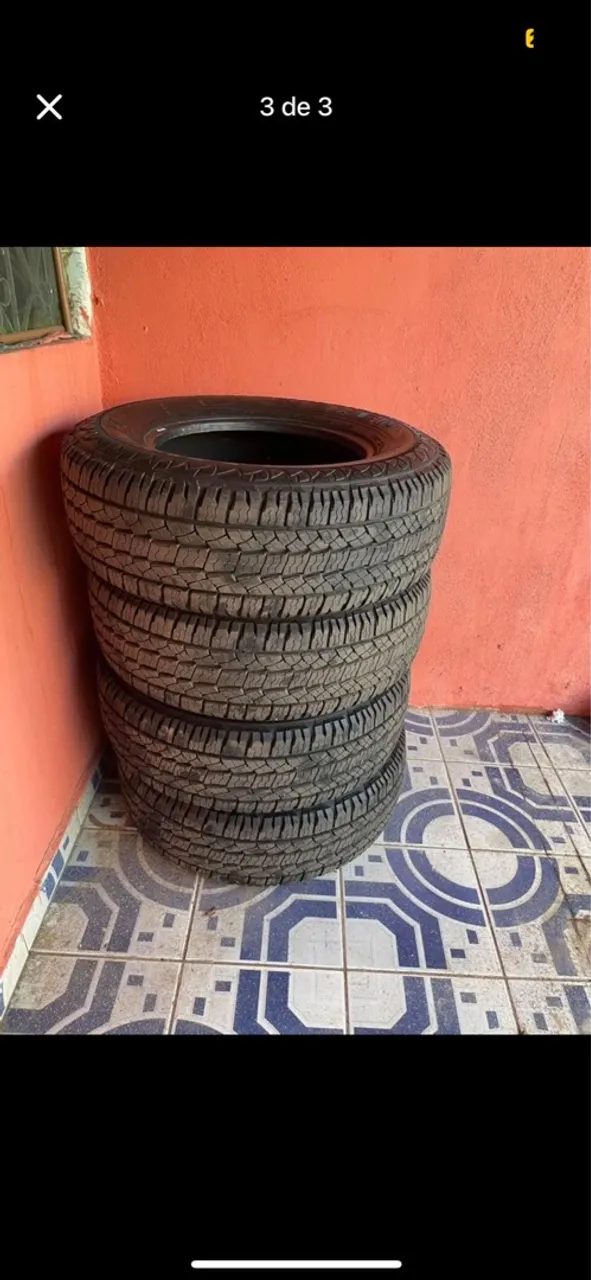 Jogo de Pneus para Carro