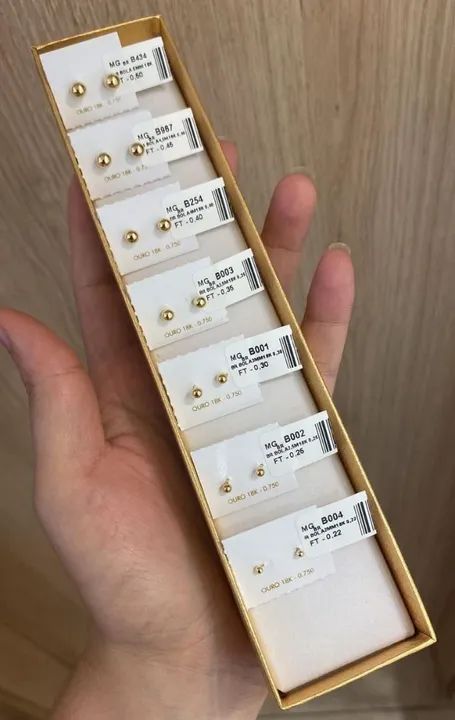 Brincos de Ouro 18k com diferentes tamanhos