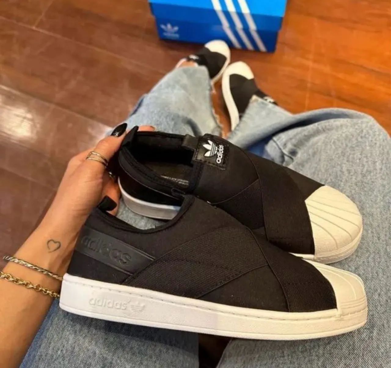 Tênis Adidas Slip On, novo - Foto 3