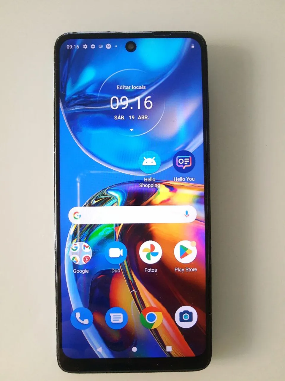 Vendo Moto E32 com capinha, película e carregador