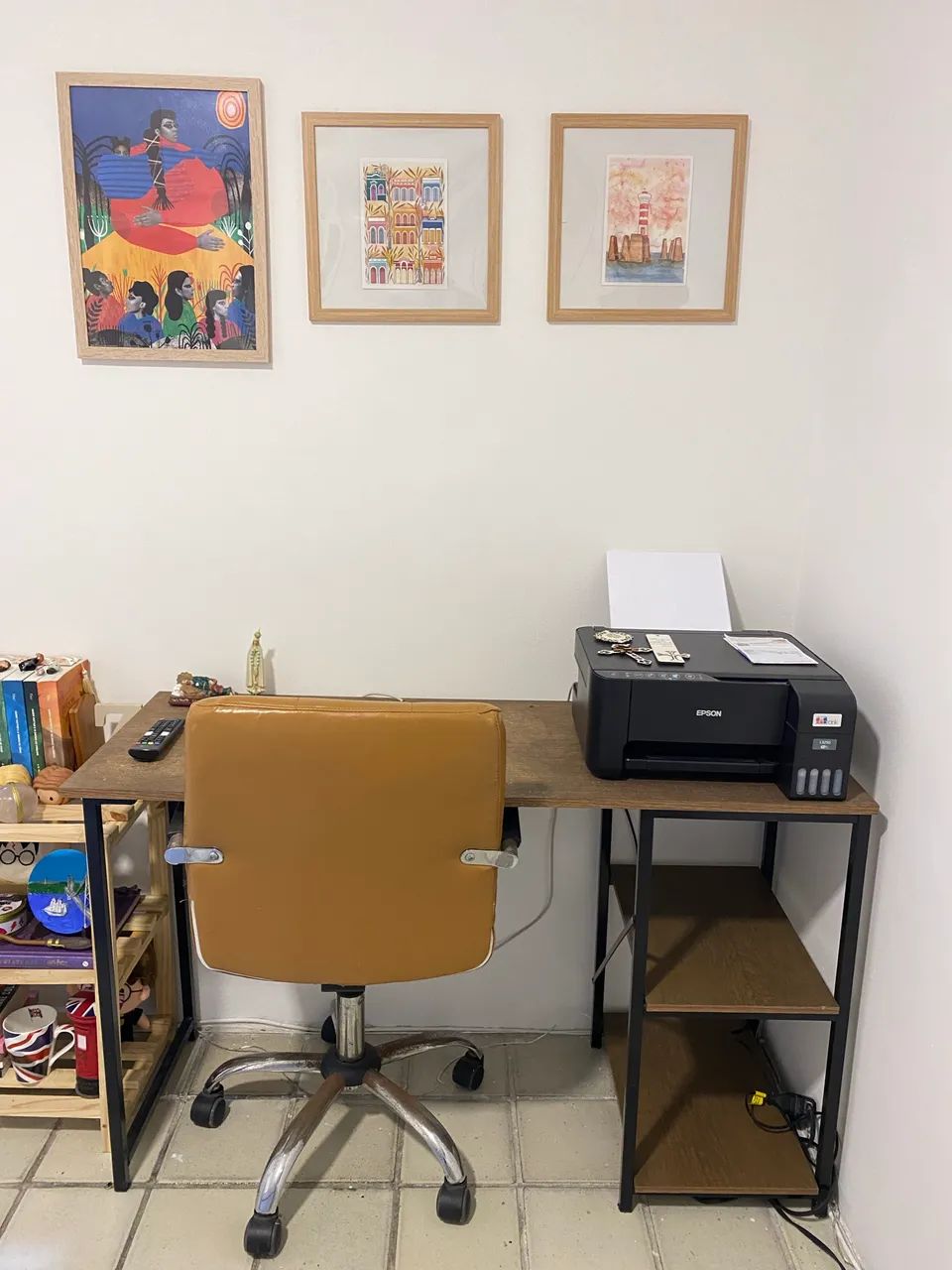 Mesa de estudo 64842052705667120