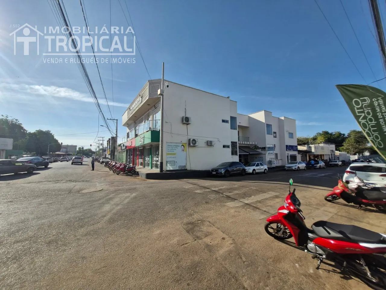 Aluga-se ponto comercial na praça do centenário no centro de Porto Nacional-To