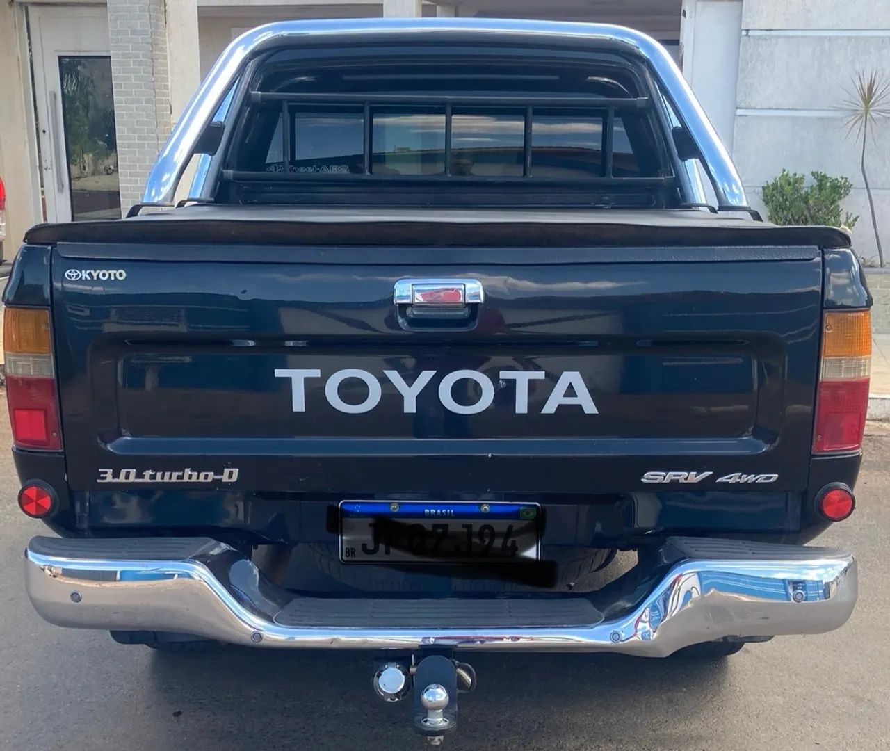 Toyota Hilux CD SRV 4X4 3.0 8V 116cv TB Diesel 2004
