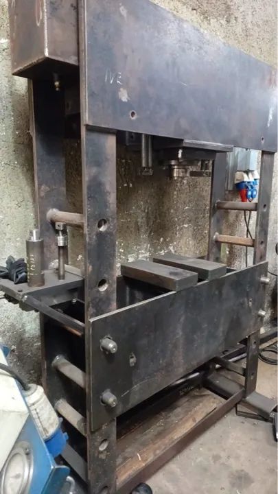 Prensa Hidráulica 100 toneladas  - Foto 4