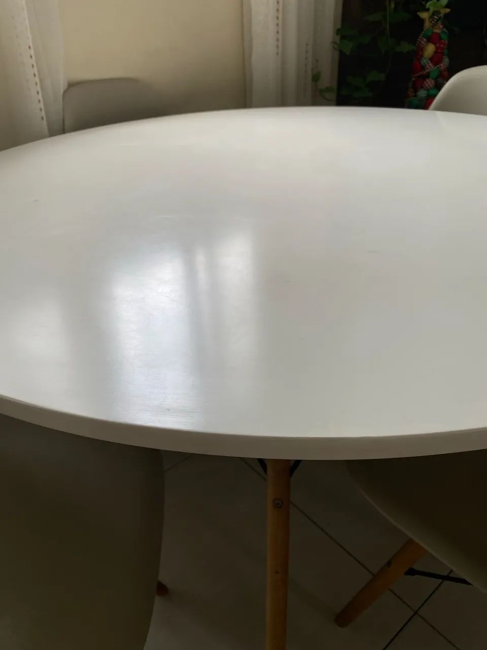 Mesa redonda 64352820698114124