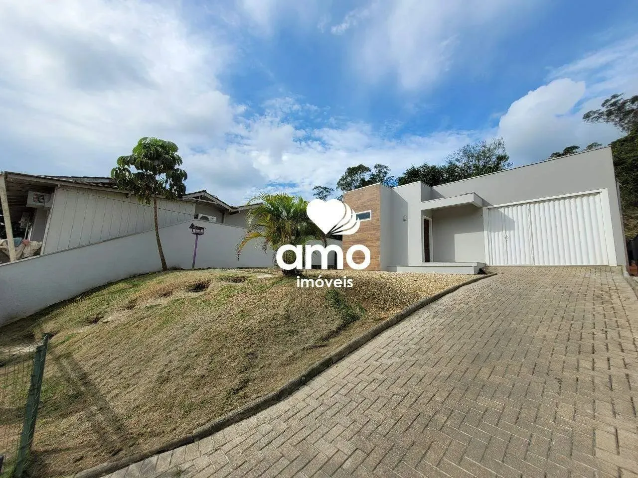 Casa sozinha no terreno para alugar no bairro Limeira Baixa em Brusque