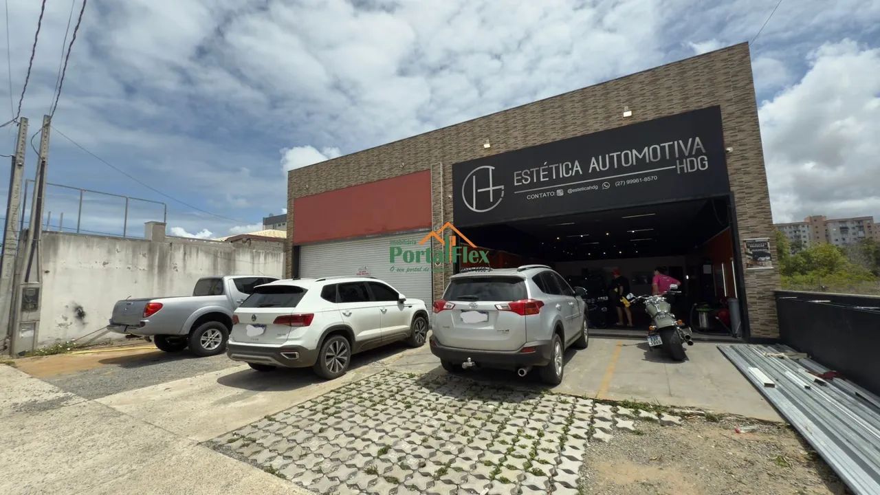 Loja à venda em Morada de Laranjeiras - Serra/ES