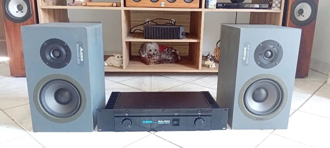 Caixas Alesis Monitor One + Amplificador RA100