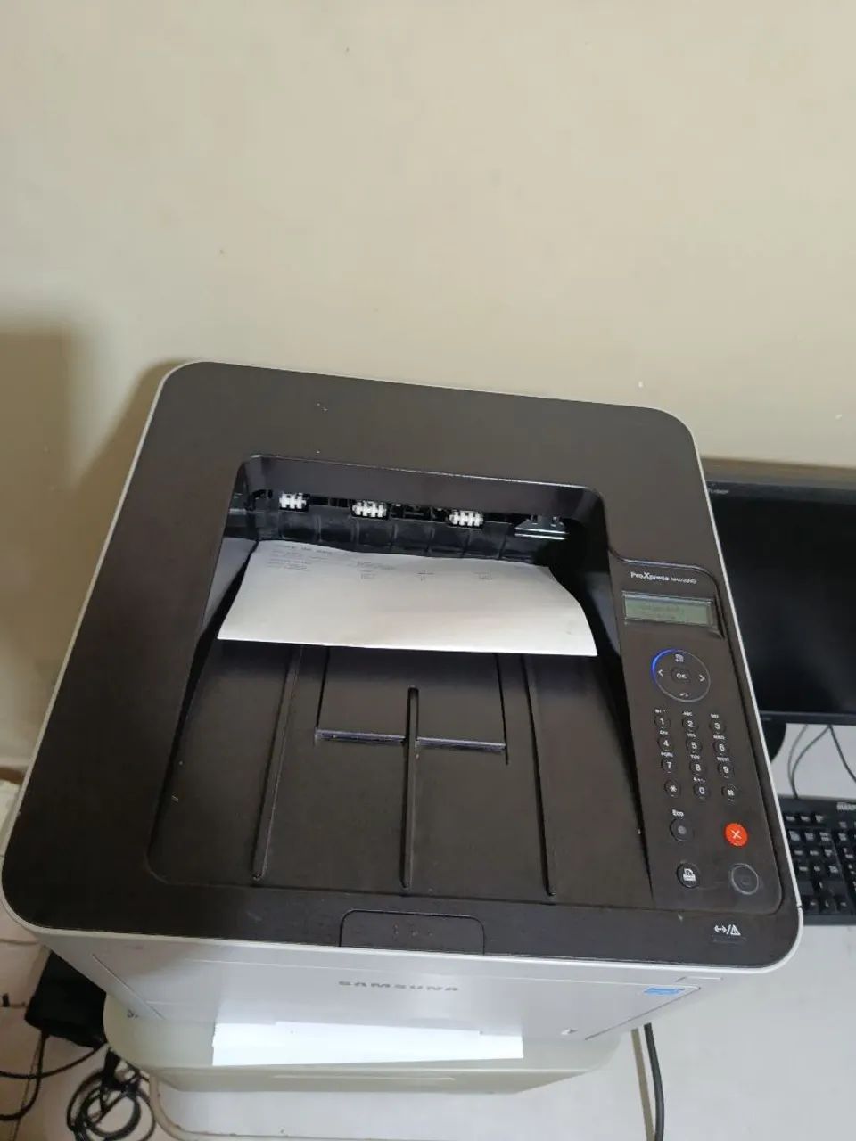 Impressora Samsung proexpess m4020nd bem conservada com toner  - Foto 5