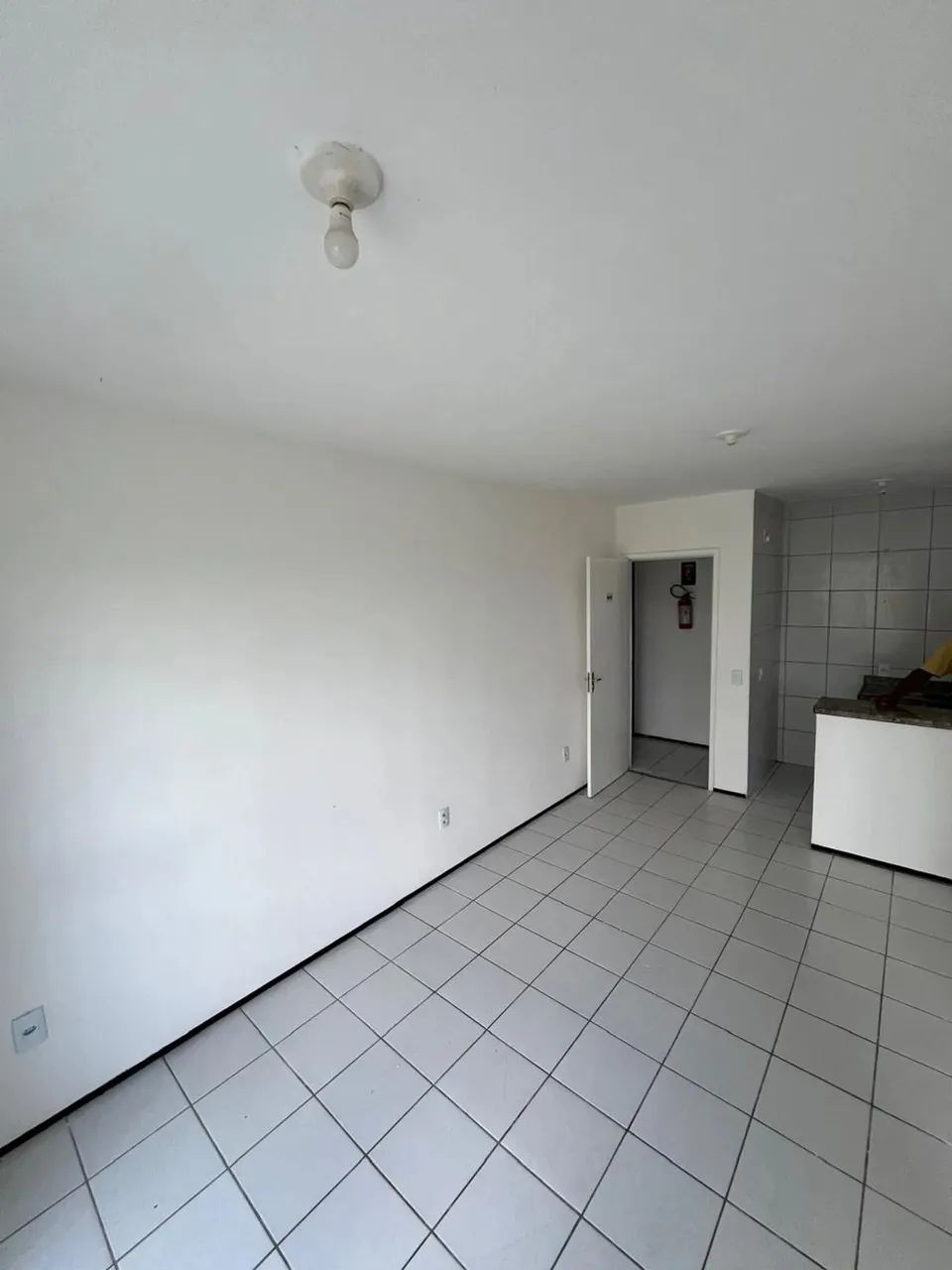 Venda de Apto na Messejana com 3 Quantos,2 garagem, Varanda Gourmet, Fale - Foto 4
