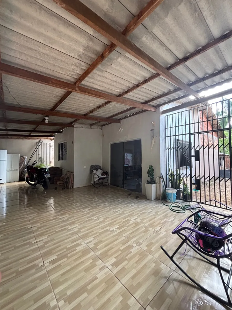 Vende-se ou troca-se em outra casa.