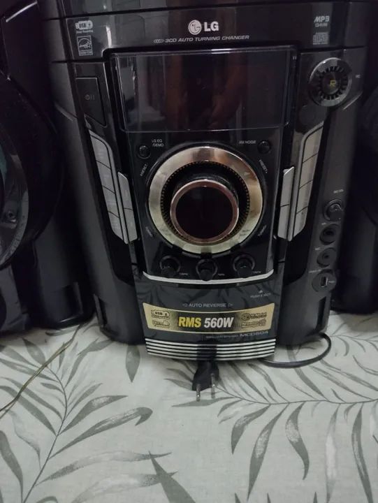 Som LG 560W RMS com Bluetooth e USB - Foto 3