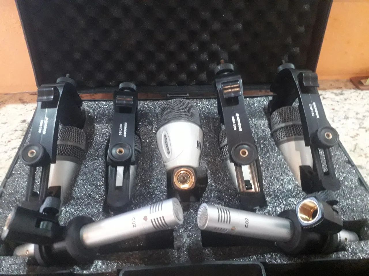 Selling Samson Microphone Kit for Drums64617878634498122