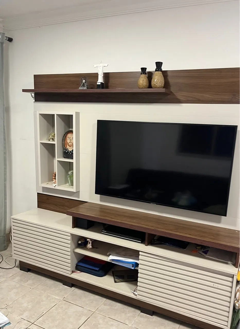 Painel de TV Completo com Rack e Prateleiras