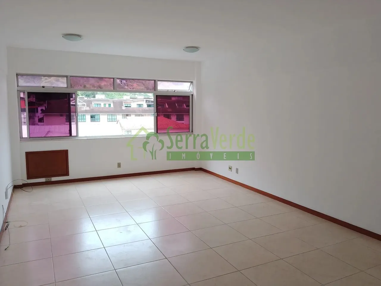 ITAIPAVA - SALA COMERCIAL EM ÓTIMA LOCALIZAÇÃO