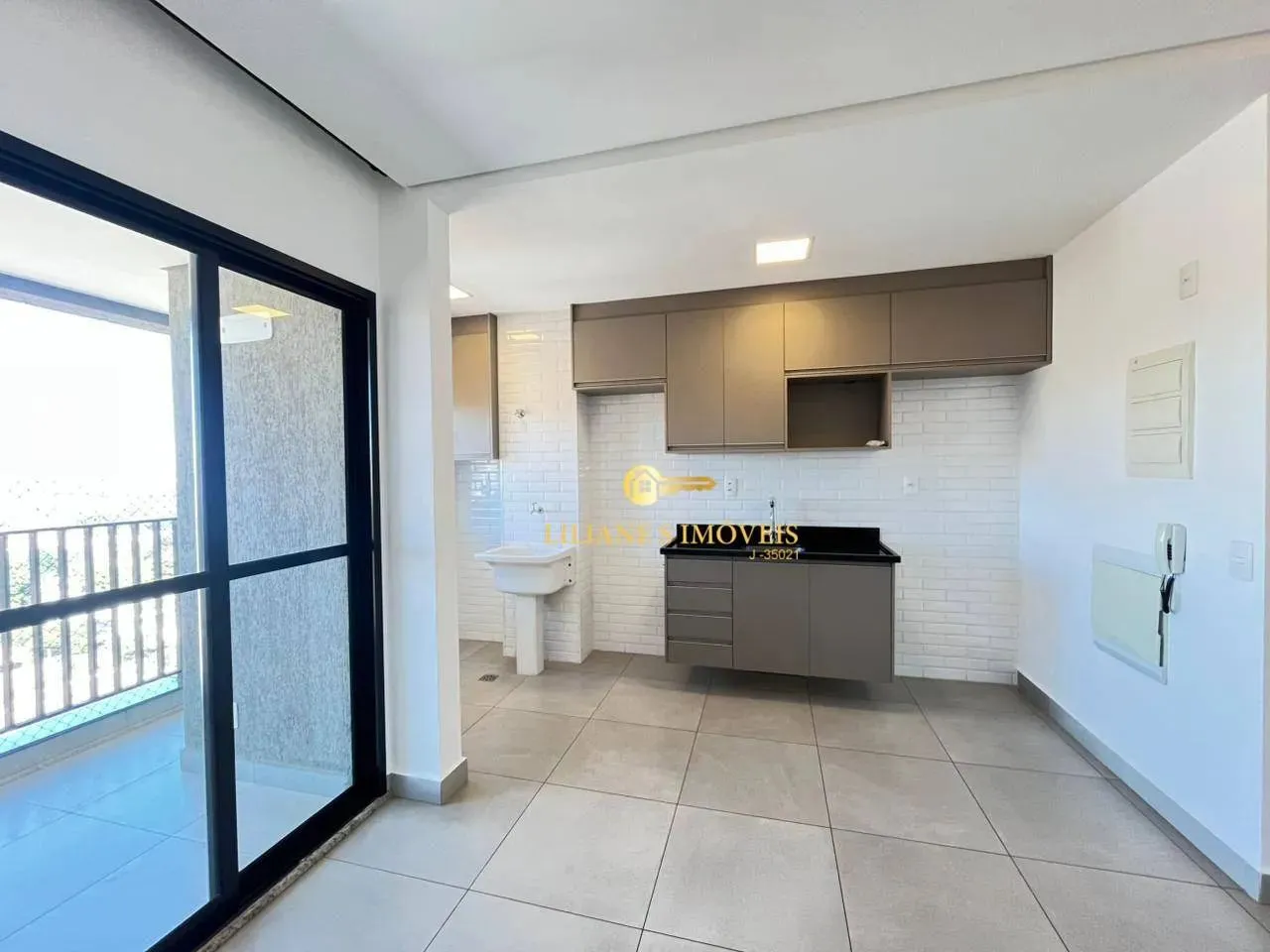 Apartamento com 2 dormitórios para alugar, 62 m² por R$ 2.764/mês - Residencial La Vie - S