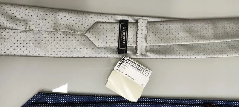 Lote de 4 gravatas novas da alfaiataria Garbo - Todas são novas - Foto 2