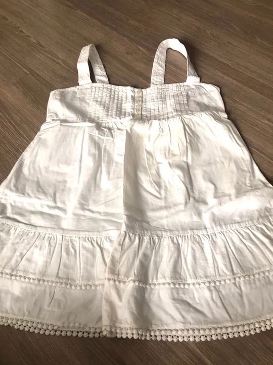 BATA FEMININO COM BORDADO TAMANHO M