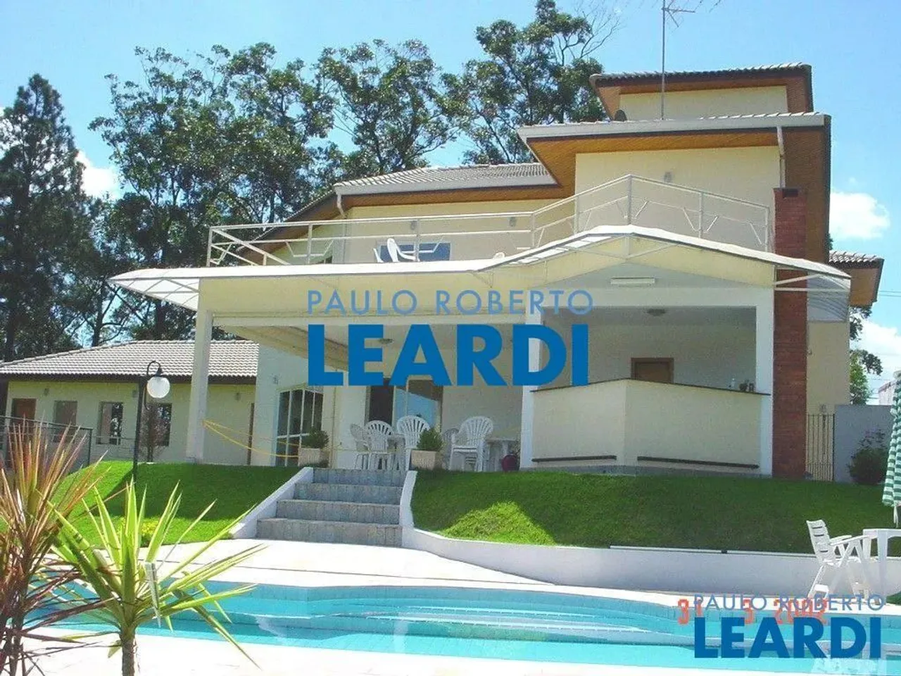 CASA EM CONDOMÍNIO - GRANJA VIANA - SP