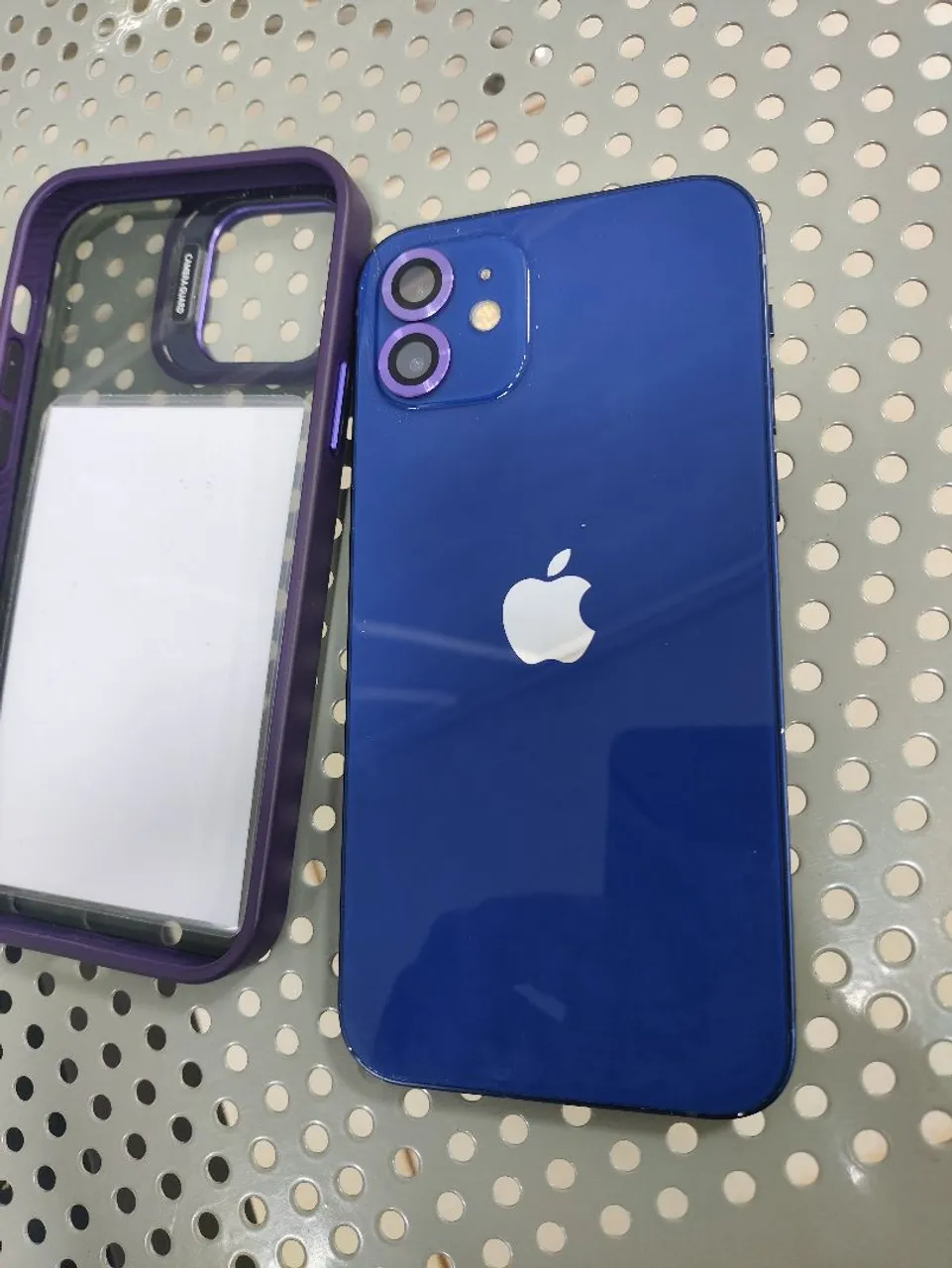 iPhone 12