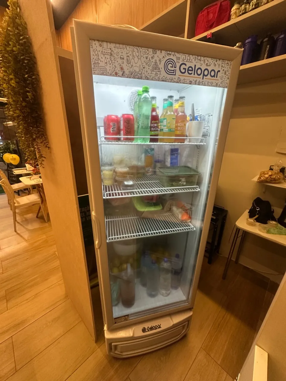 Geladeira Gelopar Expositora