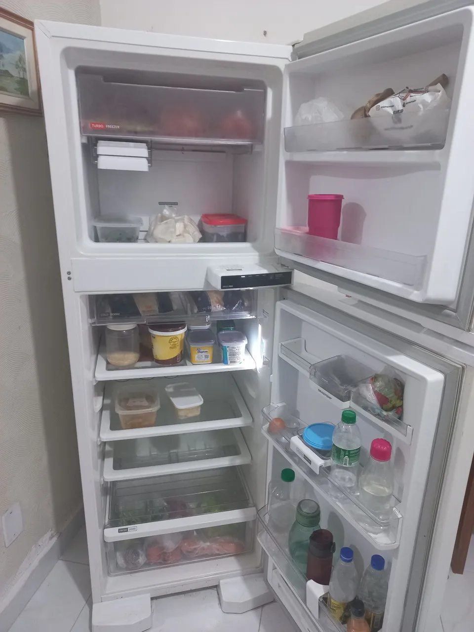 Geladeira Frost Free com Freezer Topo