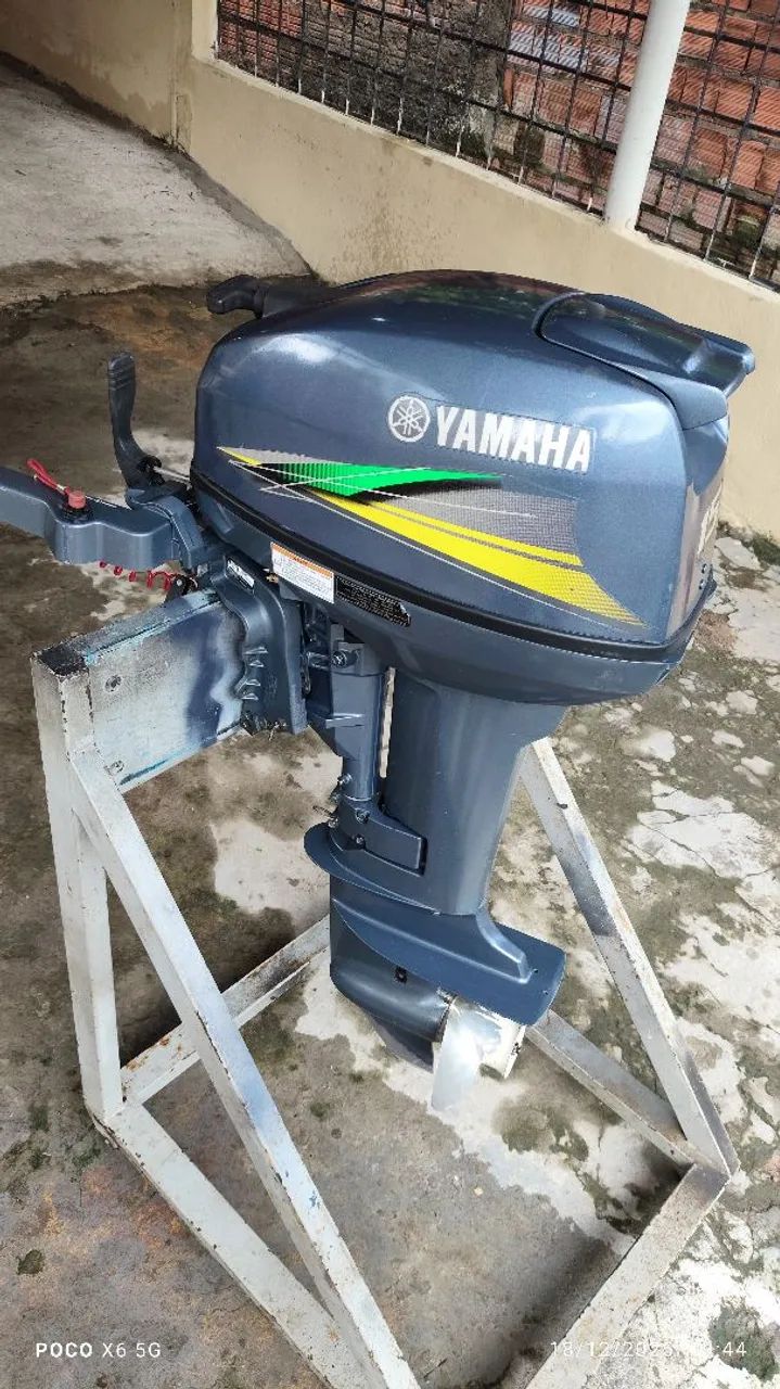 Motor Popa Yamaha 15 Hp moderno - Foto 2