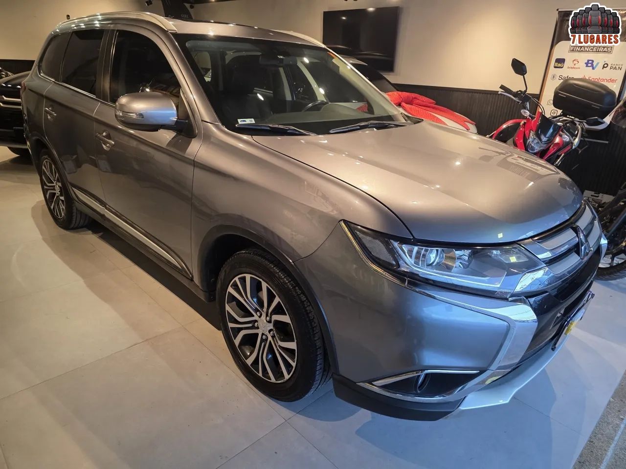 Mitsubishi Outlander 2018 comfort 7 lugares impecavel couro teto ch presença