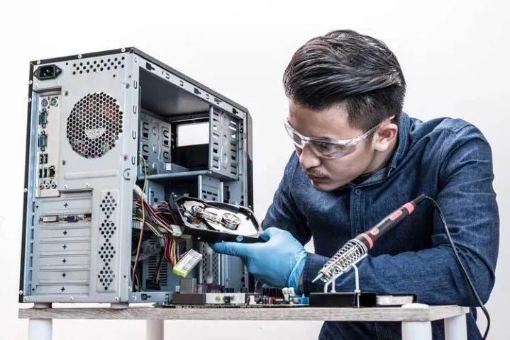 Formatação e Manutenção de Computadores - Foto 2