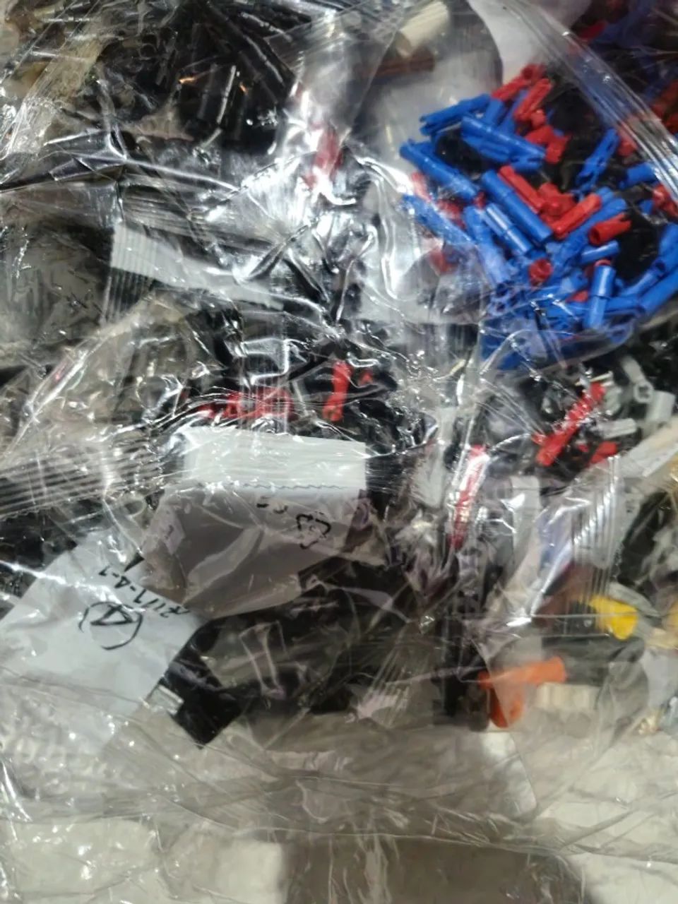 Mercedes F1 - Technic 42171 - 1642 peças - Lego SIMILAR - Foto 5