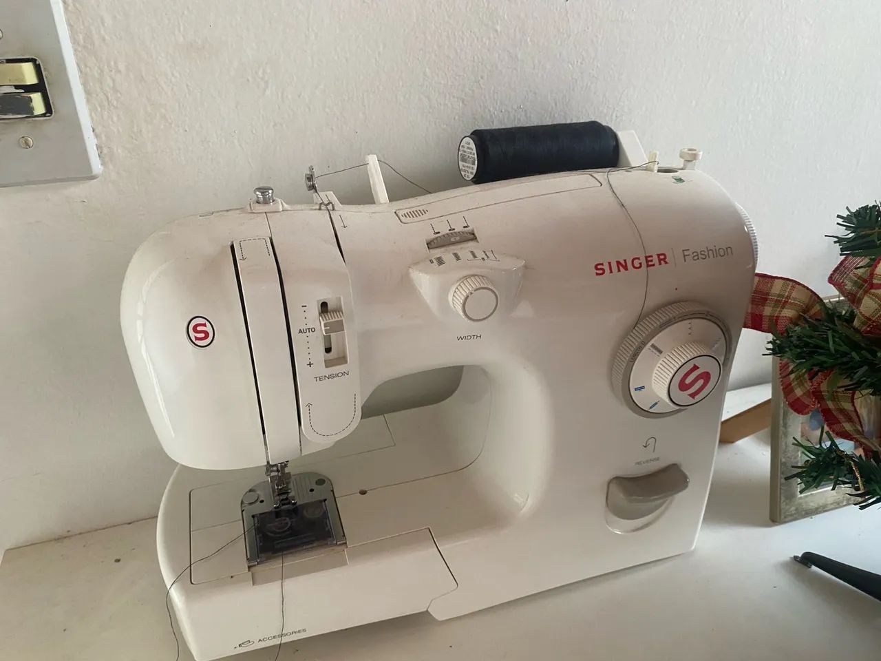 Máquina Singer  - Foto 2